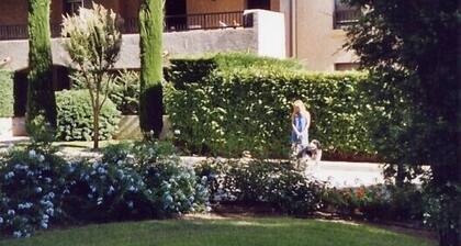 Duplex St Raphael. Nahe Golf Valescure, Esterel Academy. Mountainbiken, Wandern