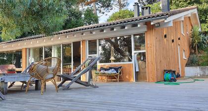 Beautiful villa at l'Herbe, large terrace in the trees, ideal for families of up to 10 people