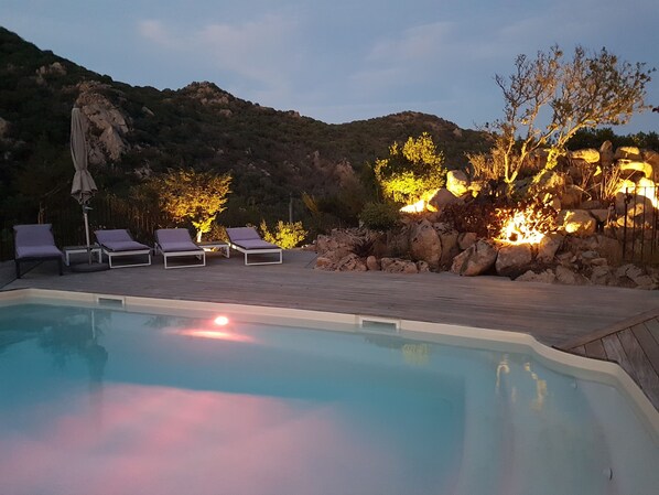 Outdoor pool, a heated pool