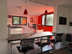 Dining - Superb apartment with a sea view from any direction (Clohars-Carnoët)