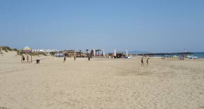 Joli studio avec terrasse proche de la plage de la Roquille