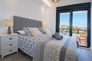 2 dormitorios, tabla de planchar con plancha, wifi gratis y ropa de cama