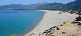 55-meter detached air-conditioned villa with oak garden 