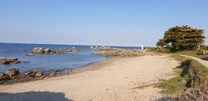 Beach nearby - Exceptional location 2 steps from the sea for this single storey house (Trégunc)