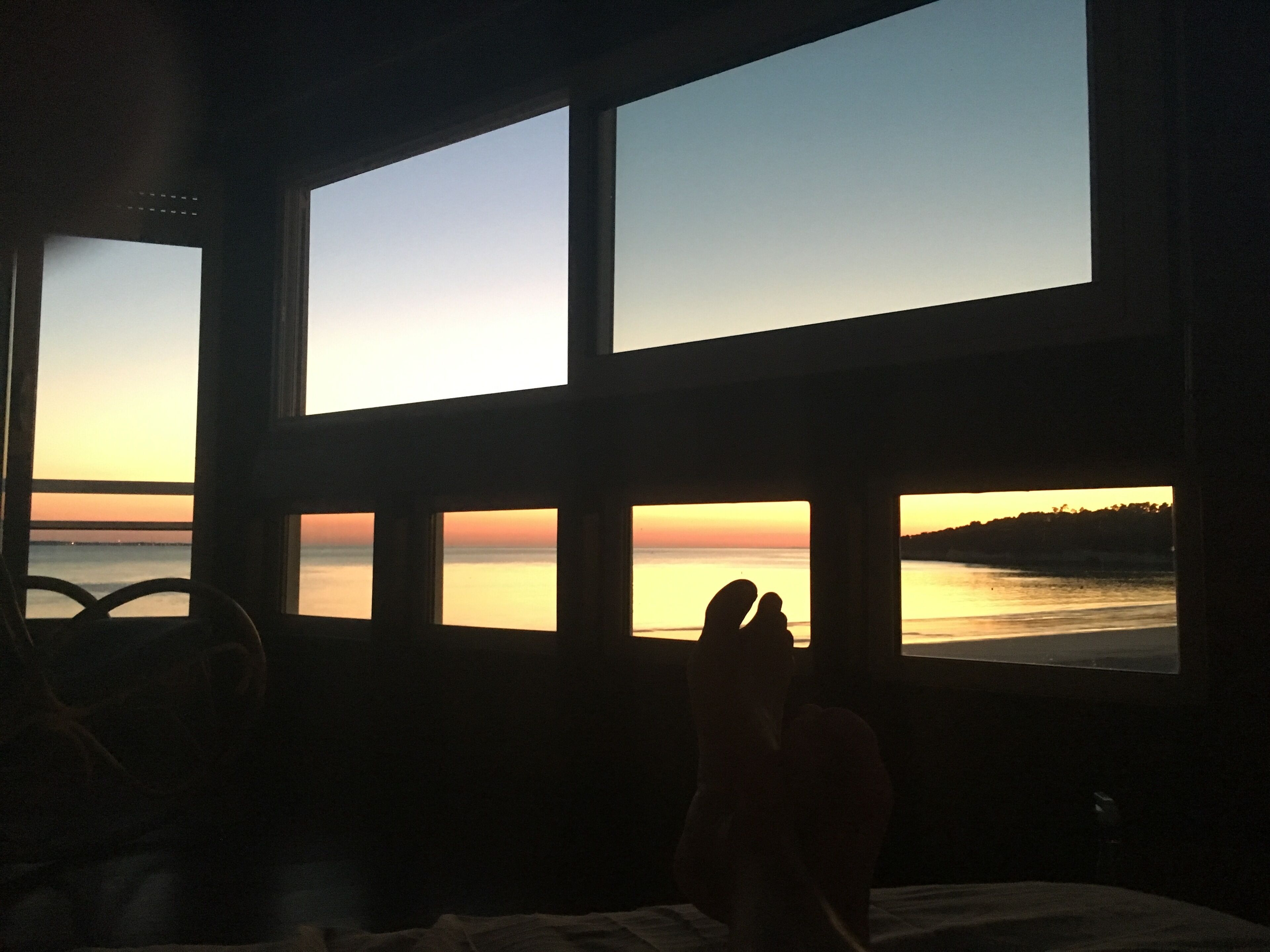 Beach Apartment - Ocean Sunset