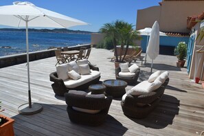 Outdoor dining - St Tropez Gulf, luxury villa, very close to the sea with Jaccuzi Ste Maxime (Sainte-Maxime)