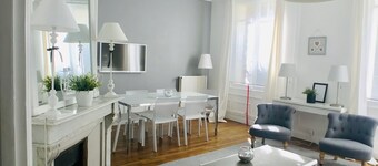 APARTMENT , QUIET, LUXE at the FOOT CATHEDRAL REIMS (WIFI,NETFLIX)