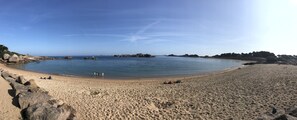 Beach nearby - Prepare your future vacations... all in Roz! (Perros-Guirec)