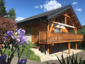 Exterior - country cottage (Coise-Saint-Jean-Pied-Gauthier)