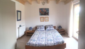 3 bedrooms, soundproofing, iron/ironing board, WiFi - country cottage (Coise-Saint-Jean-Pied-Gauthier)