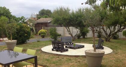 Maison Arcachonnaise 4* avec jardin, proche centre-ville et port de Larros
