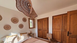 3 bedrooms, iron/ironing board, travel crib, WiFi (free) - Villa Margerette (Callas)