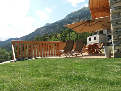 Apartment 6 persons "la Parrachée" 4 stars