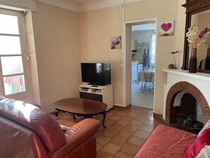 TV, books - Beautiful comfortable house classified 3 * for family vacation or spa treatment (Saint-Vincent-De-Paul)
