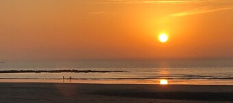 Superb, very SPACIOUS VILLA in the center of Wimereux, 500m from the beach