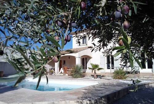 Magnifique Villa (Bastide) proche de la mer et du Pic Saint Loup