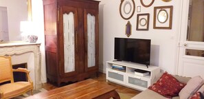 TV, books