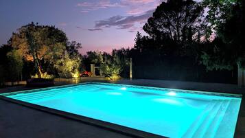 Piscine extérieure