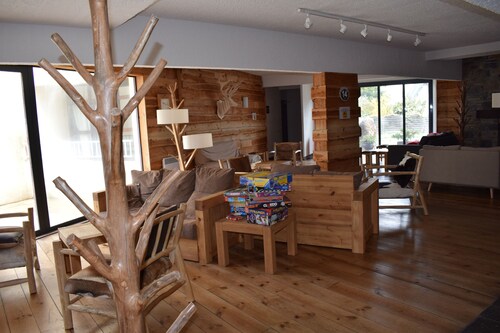 Appartement sur 2 niveaux pour 8 personnes , 3 chambres , 2 salles de bain