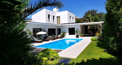 beautiful modern villa with heated pool near: sea, golf, tennis and shops
