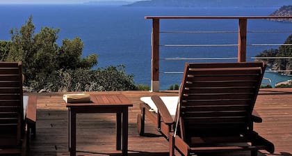 Upea huvila, mukava, lähellä kaikkia mukavuuksia ja rantoja