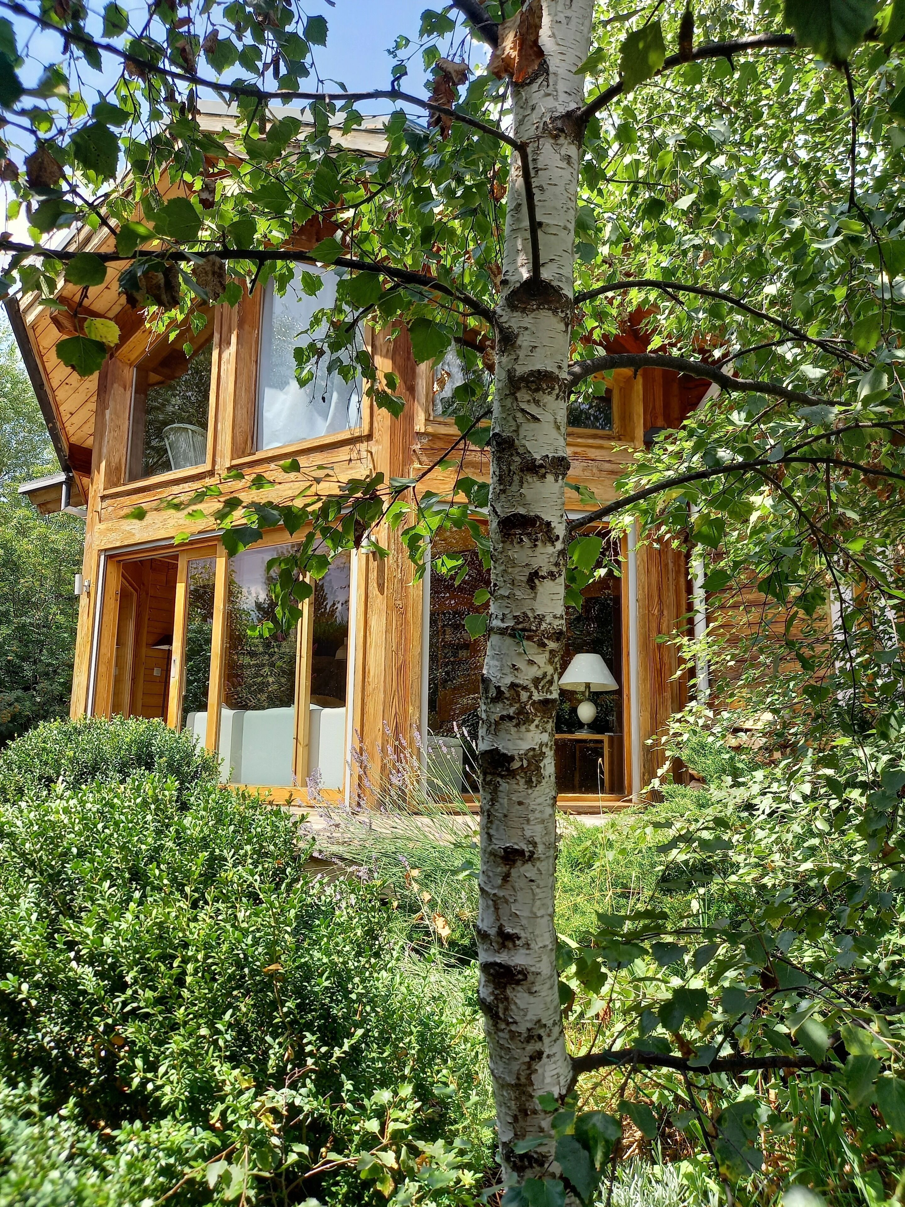 chalet et extérieur.