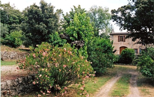 Charmantes Apartment in provenzalischem Landhaus eigener Strand am Fluss