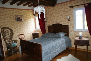 3 chambres, fer et planche à repasser, Wi-Fi gratuit