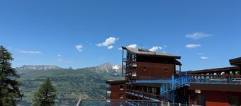 ARCS1800 RUITOR WIFFI BBOX Netflix Fiber 4 people south-facing balcony covered parking optional