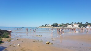 Beach nearby - Comfortable, quiet "CôtéPlage" gîte-Covered terrace-Garden (Vaux-Sur-Mer)