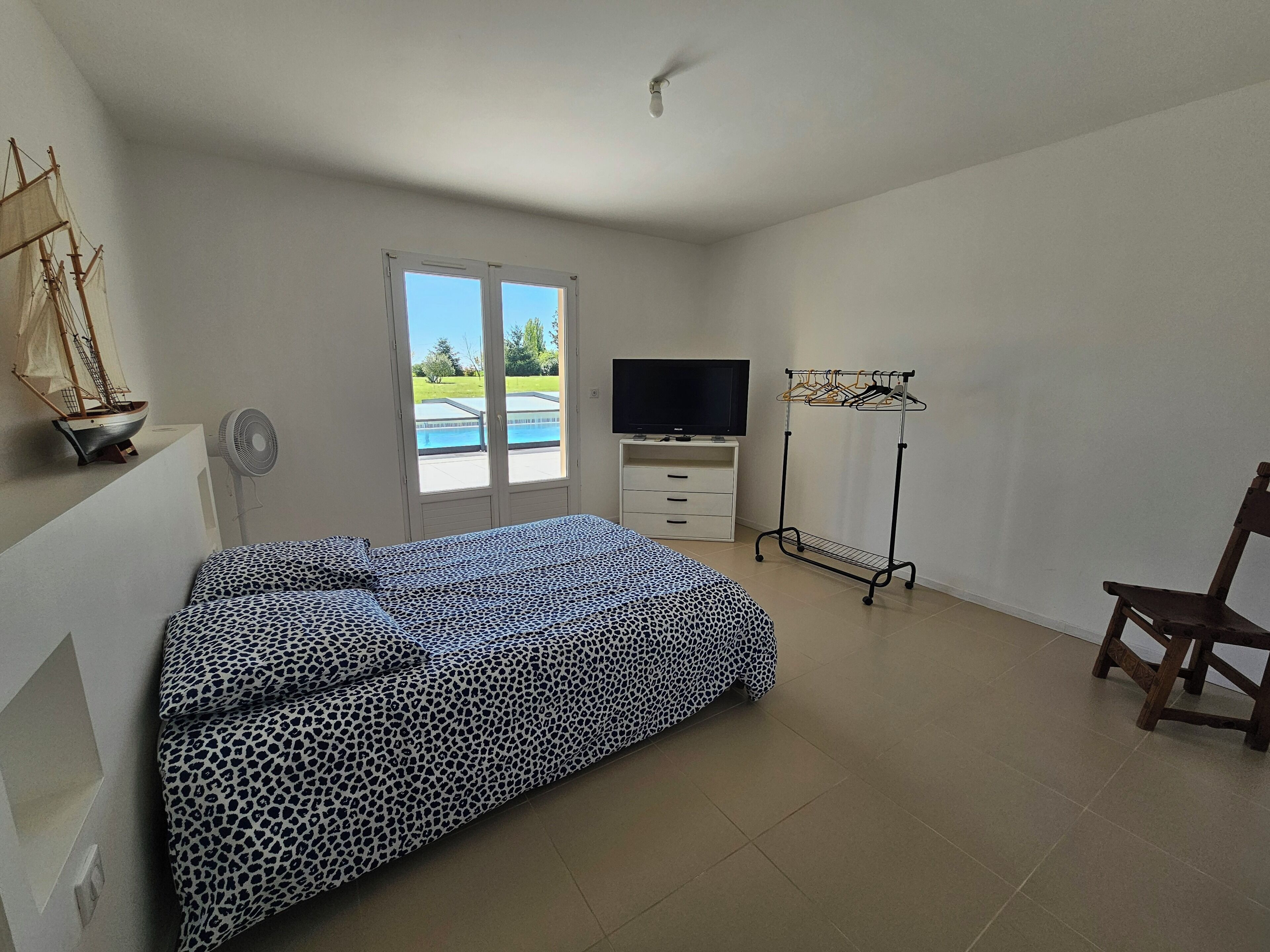 4 chambres, fer et planche à repasser, Wi-Fi gratuit, draps fournis