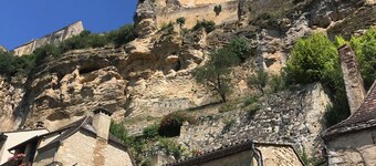 Charming cottage and nature, 18 ha, Périgord Noir-Dordogne -Lot -PISCINE and private SPA