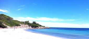 200 metres from the beach: Renovated house with swimming pool and garden