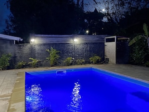 Piscine de nuit