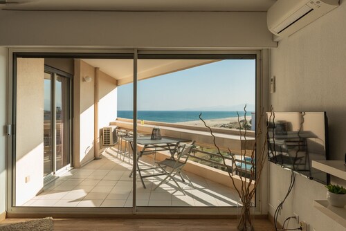 Apartment facing the SEA and BEACH with view of POND and MOUNTAIN