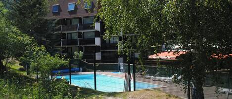 Piscine extérieure, piscine chauffée