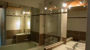 Bathtub