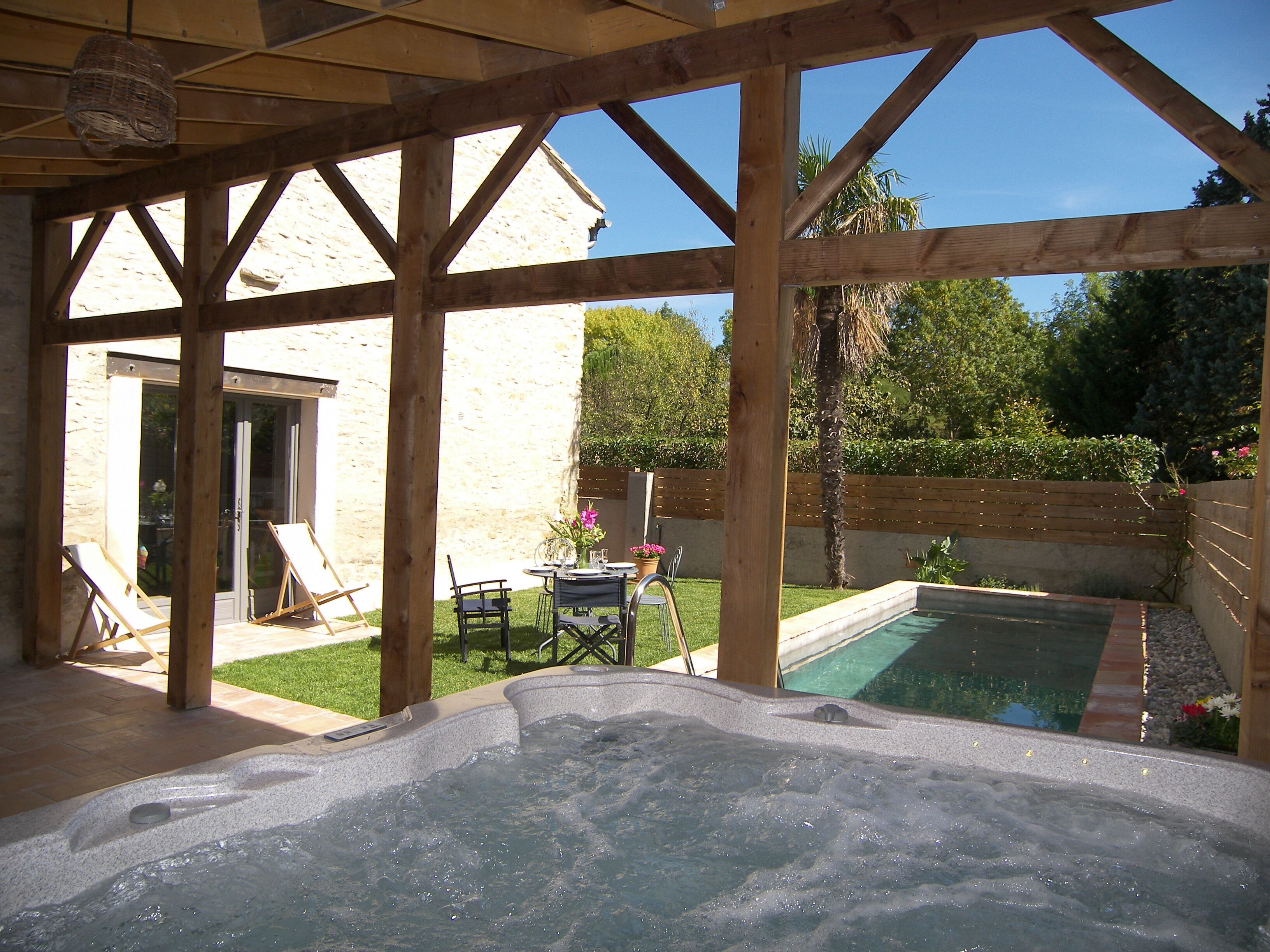 House in Saint Papoul , in the Aude Cathar country : « La Grange » to sleep 10 p