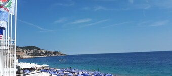  Apartment 111 m2 in villa, sea view from 2 to 7 beds - 2 bathrooms 