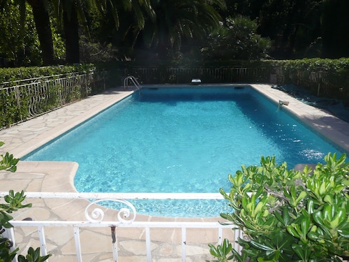 House St Martin du Var Alpes Maritimes, 6 persons, air-conditioned, swimming pool