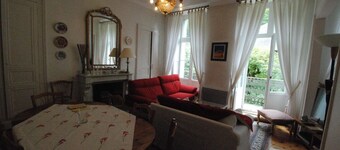 Family apartment 5 ' walk from the Crémaillère Express and the thermal baths