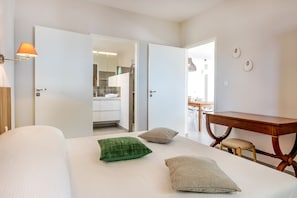 5 slaapkamers, een strijkplank/strijkijzer, gratis wifi, beddengoed
