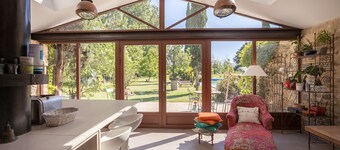 Beautiful house in the nature, calm, horses around... holidays! 