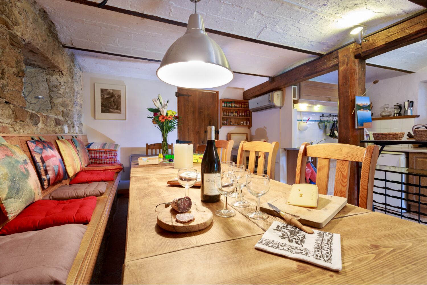 The barn & watering can - four seasons in the heart of the Chartreuse