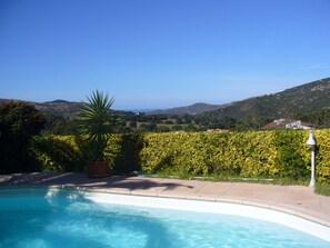 Pool - Family-friendly house, private pool and garden | Pets allowed (Alata)