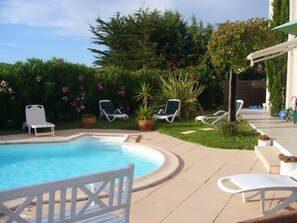 Pool - Family-friendly house, private pool and garden | Pets allowed (Alata)