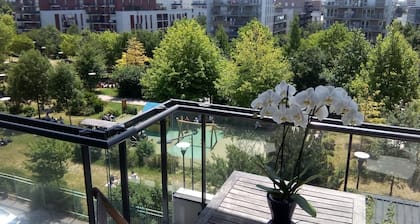 PARIS / Large family Apartment ( 3 bedrooms + 2 bathrooms )