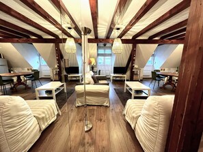 2 bedrooms, free WiFi
