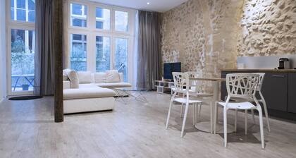 Ausone - loft moderne et confortable - terrasse et place de parking inclus