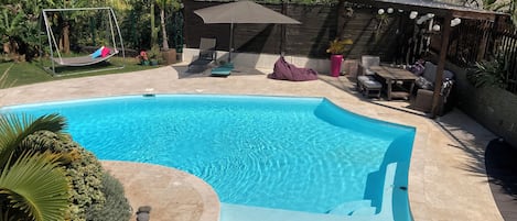 Utomhuspool